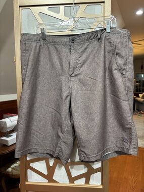 Dakine Men's Heathered Gray Flat Front Shorts